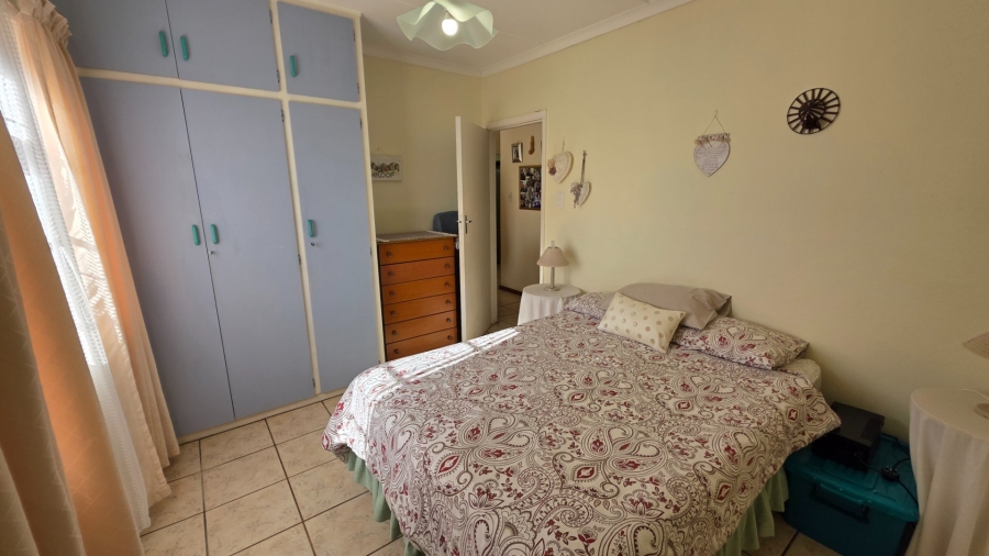 3 Bedroom Property for Sale in Heiderand Western Cape